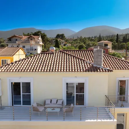 Апартаменты Melina's Каравомилос